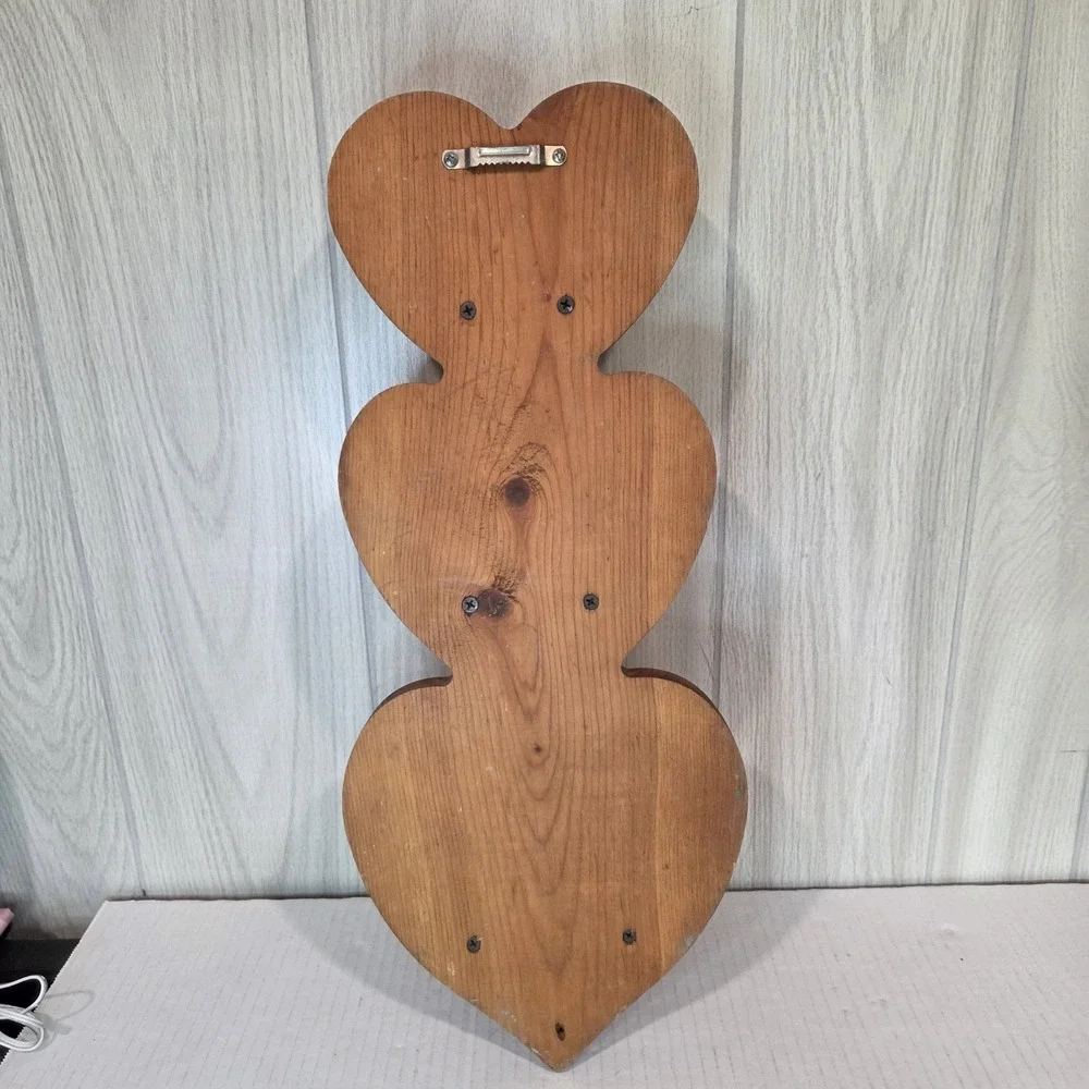 Vtg Wood 3 Tier Heart Shaped Wall Hanging Display Shelf Farmhouse Country 21